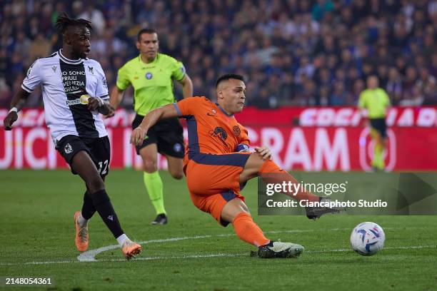 Lautaro Martinez of FC Internazionale kicks the ball during the Serie A TIM match between Udinese Calcio and FC Internazionale at Dacia Arena on...