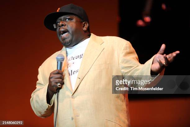 Cedric the Entertainer performs during Wild 94.9's Comedy Jam at Shoreline Amphitheatre on August 22, 2009 in Mountain View, California.