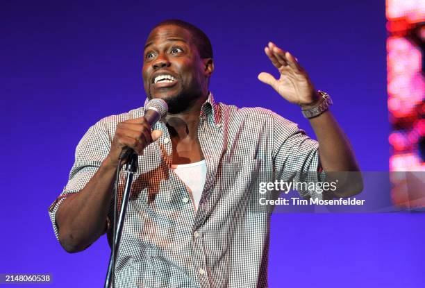 Kevin Hart performs during Wild 94.9's Comedy Jam at Shoreline Amphitheatre on August 22, 2009 in Mountain View, California.