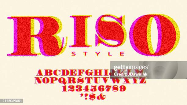 illustrazioni stock, clip art, cartoni animati e icone di tendenza di l'alfabeto del design del carattere serigrafico in stile serigrafico retrò include lettere maiuscole e numeri in stile molto strutturato - carattere tipografico