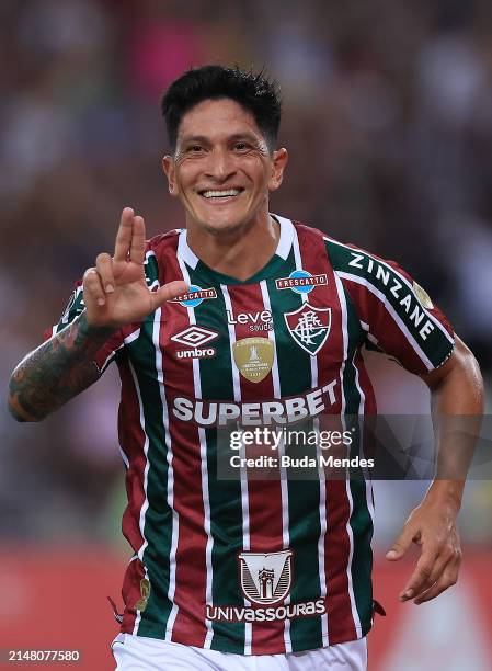 Germán Cano of Fluminense celebrates after scoring the team's second goal during the Copa CONMEBOL Libertadores 2024 group A match between Fluminense...