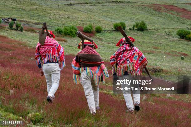Quecha Rope 576 Old Quechua Stock Photos, High-Res Pictures, and Images - Getty Images