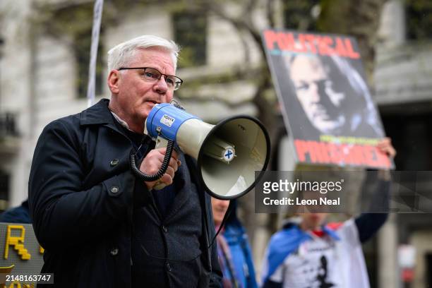 Kristinn Hrafnsson, Editor in chief of WikiLeaks, addresses supporters of Wikileaks founder Julian Assange as they gather outside Australia House to...