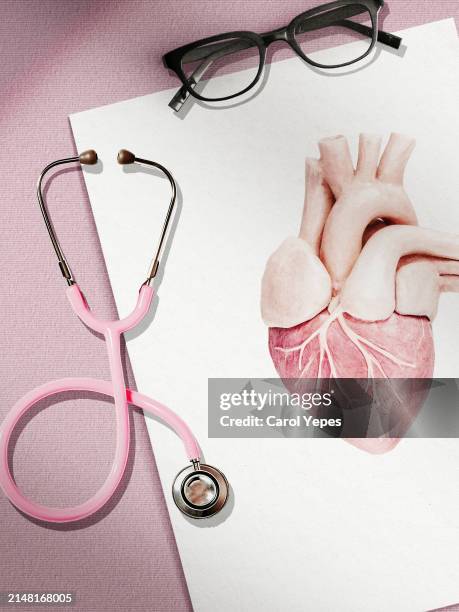 anatomical heart , stethoscope and eyeglasses - myocarditis stock pictures, royalty-free photos & images