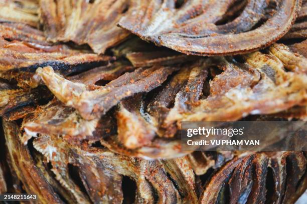 sundried salted fish in phu quoc island, vietnam - channidi foto e immagini stock