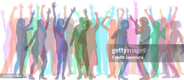 illustrazioni stock, clip art, cartoni animati e icone di tendenza di sfondo sbiadito della silhouette della folla di persone (tutte le persone sono complete e mobili) - persona in secondo piano