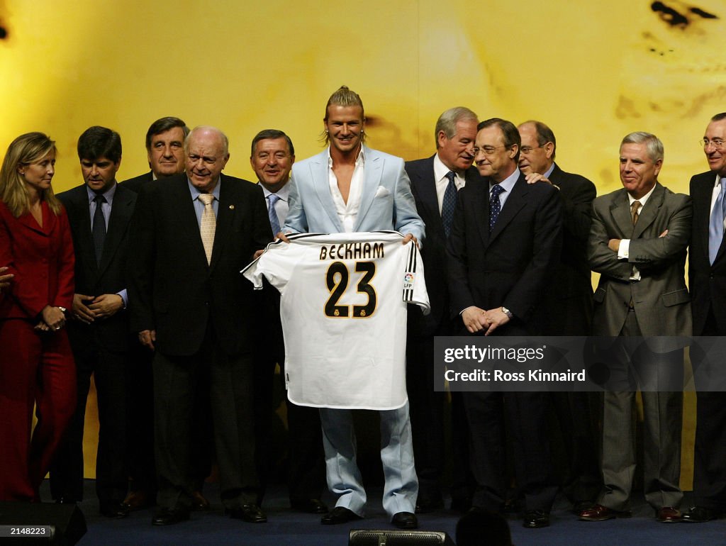 David Beckham signs for Real Madrid