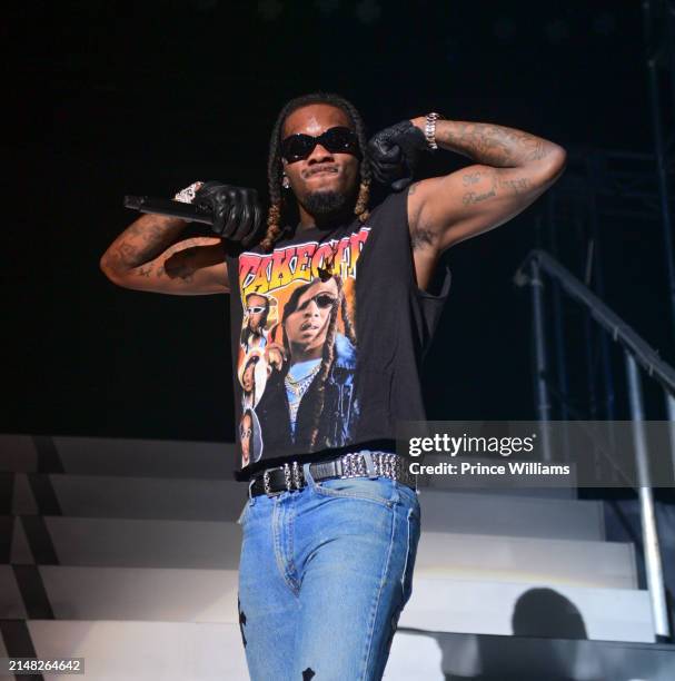 Rappers Offset Photos and Premium High Res Pictures - Getty Images