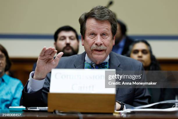 Califf 895 Fda Commissioner Photos & High Res Pictures - Getty Images