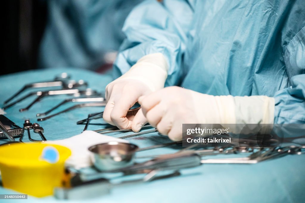 Dettaglio degli strumenti in una sala operatoria