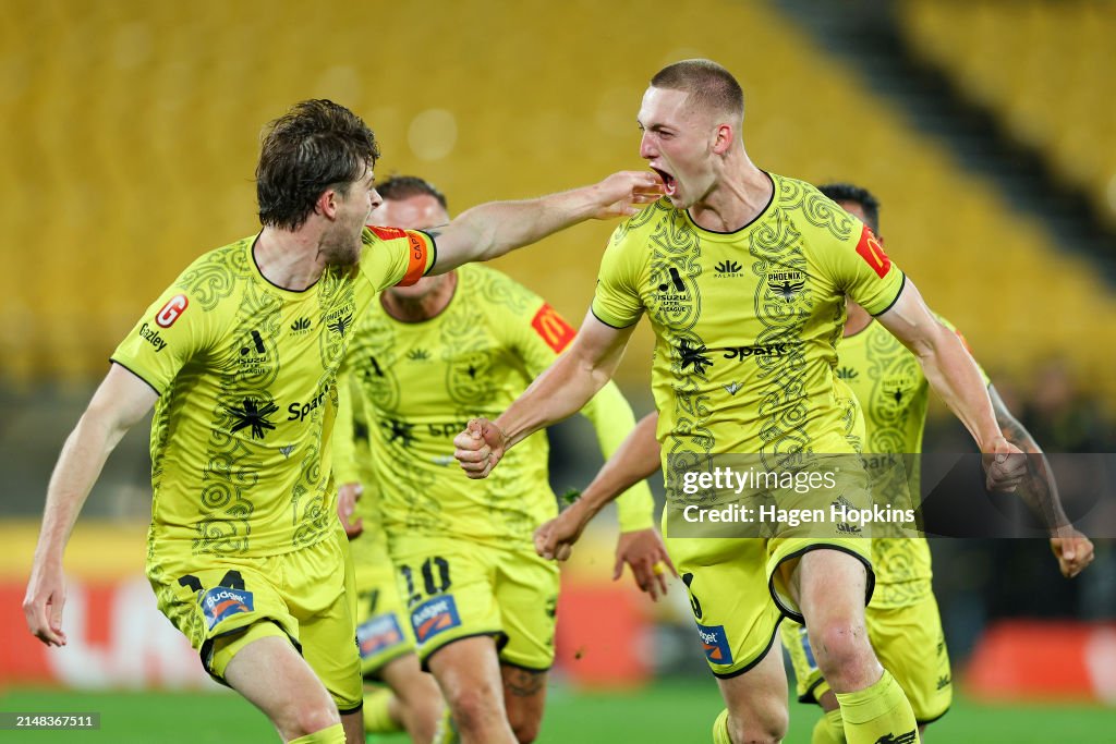 A-League Men Rd 24 - Wellington Phoenix v Melbourne Victory