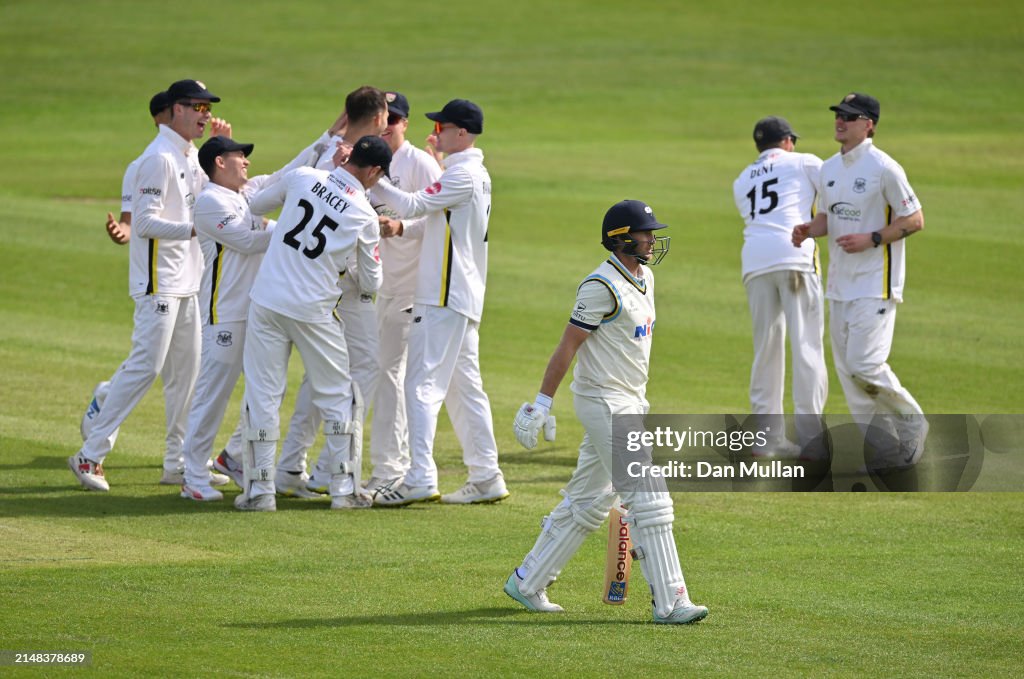 Gloucestershire v Yorkshire - Vitality County Championship