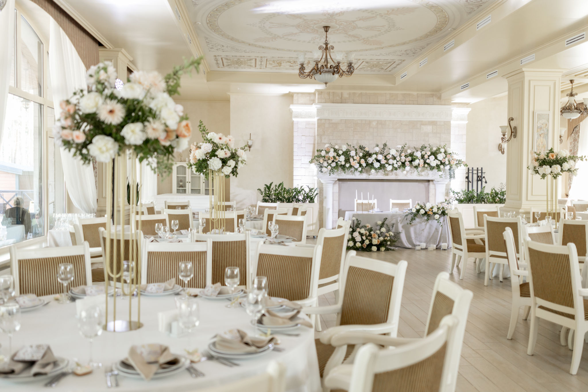 wedding dining