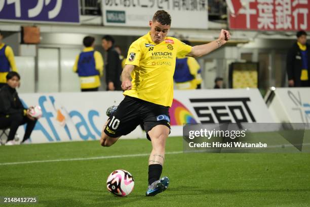 Matheus Savio of Kashiwa Reysol in action during the J.LEAGUE MEIJI YASUDA J1 8th Sec. Match between Kashiwa Reysol and Urawa Red Diamonds at SANKYO...