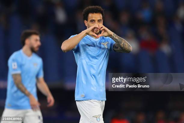 Felipe Anderson of SS Lazio celebrates after scoring the opening goal during the Serie A TIM match between SS Lazio and US Salernitana at Stadio...