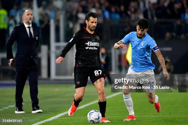 Luis Alberto of SS Lazio compete for the ball with Antonio Candreva of US Salernitana during the Serie A TIM match between SS Lazio and US...
