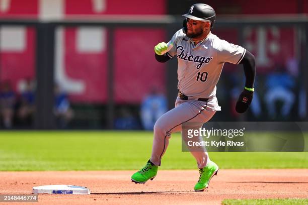 Yon Moncada of the Chicago White Sox rounds second after hitting a Kansas City Royals pitch during the first inning at Kauffman Stadium on April 7,...