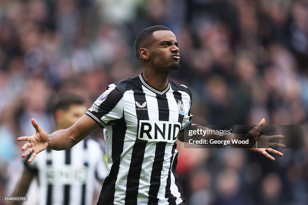 Newcastle United v Tottenham Hotspur - Premier League