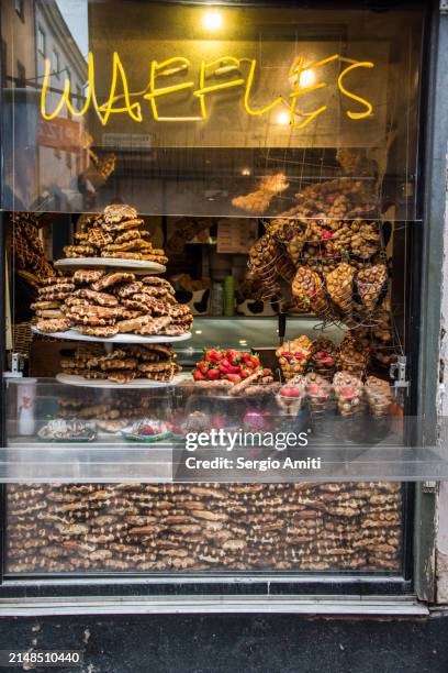 waffles in shop window, stockholm - belgian culture stock pictures, royalty-free photos & images