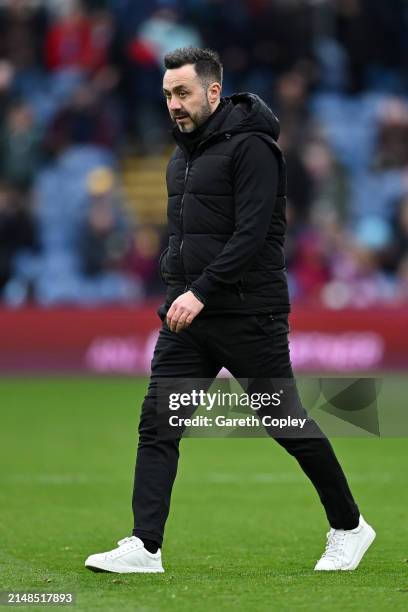 Roberto De Zerbi, Manager of Brighton & Hove Albion, leaves the pitch at half time during the Premier League match between Burnley FC and Brighton &...