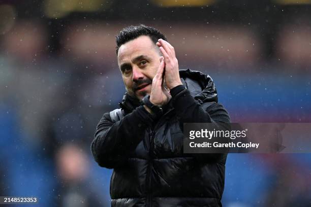 Roberto De Zerbi, Manager of Brighton & Hove Albion, applauds the fans after the draw in the Premier League match between Burnley FC and Brighton &...