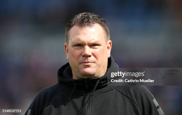 Uwe Koschinat, Head Coach of VfL Osnabruck looks on prior to the Second Bundesliga match between Holstein Kiel and VfL Osnabrück at Holstein-Stadion...