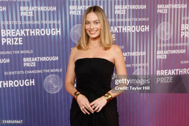 Margot Robbie attends the 2024 Breakthrough Prize Ceremony at Academy Museum of Motion Pictures on April 13, 2024 in Los Angeles, California.