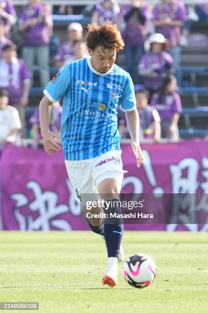 Akito Fukumori of Yokohama FC in action during the J.LEAGUE MEIJI YASUDA J2 10th Sec. Match between Yokohama FC and Fujieda MYFC at NHK Spring...