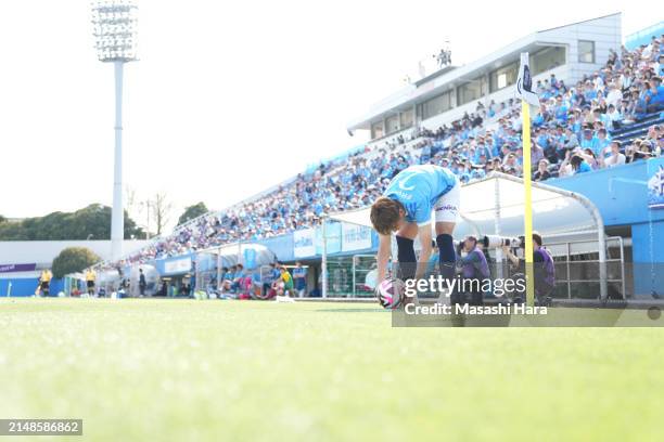 Akito Fukumori of Yokohama FC in action during the J.LEAGUE MEIJI YASUDA J2 10th Sec. Match between Yokohama FC and Fujieda MYFC at NHK Spring...