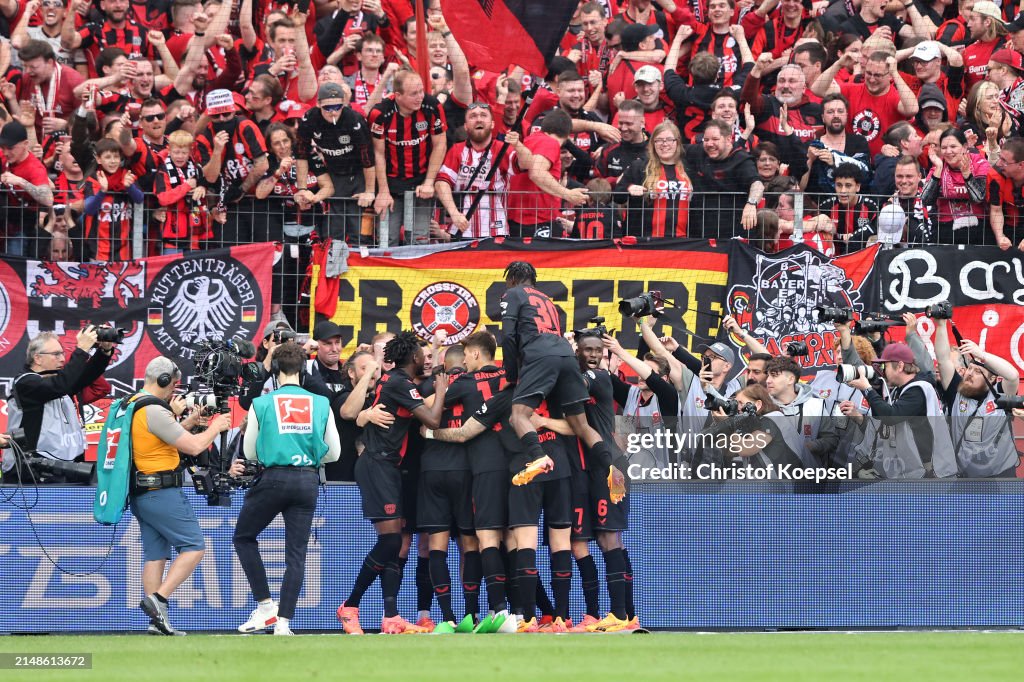 Bayer 04 Leverkusen v SV Werder Bremen - Bundesliga