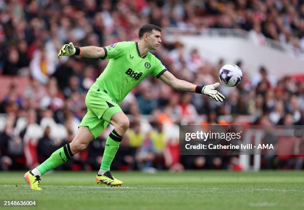 Emiliano Martinez of Aston Villa during the Premier League match between Arsenal FC and Aston Villa at Emirates Stadium on April 14, 2024 in London,...