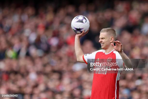 Oleksandr Zinchenko of Arsenal prepares to take a throw in during the Premier League match between Arsenal FC and Aston Villa at Emirates Stadium on...