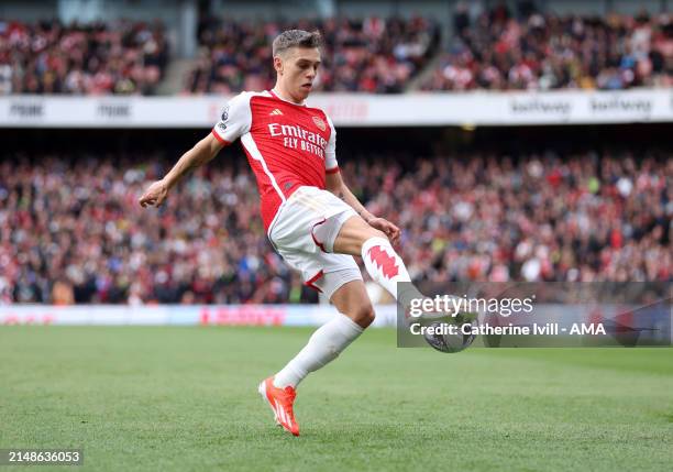 Leandro Trossard of Arsenal during the Premier League match between Arsenal FC and Aston Villa at Emirates Stadium on April 14, 2024 in London,...