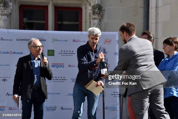 Writer Pierre de Cabissole receives a Jean Claude Brialy 2024 Prize for his book “Le Carnaval Sauvage” By Jury members, Livre et vin founder Jean...