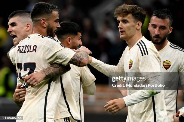 Gianluca Mancini, Leonardo Spinazzola, Houssem Aouar, Diego Llorente and Bryan Cristante of AS Roma celebrate at the end of the Europa League...