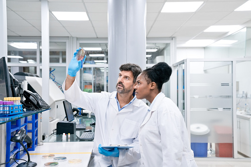 Century Therapeutics (IPSC) 2025 Analysis: iPSC Therapy Potential & Market Dynamics