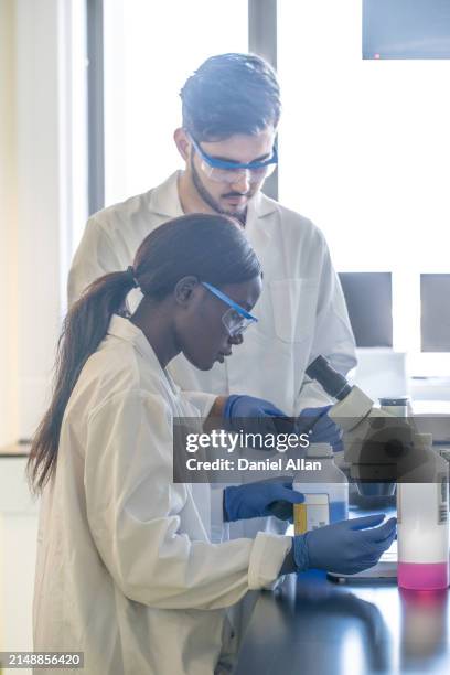 Technical Team Lab 22,815 Technical Investigation Team Stock Photos, High-Res Pictures ...