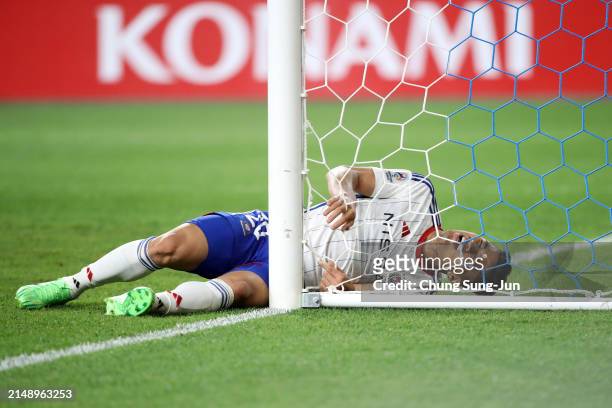 Yan Matheus of Yokohama F.Marinos reacts after a missed chance during the AFC Champions League semi final first leg match between Ulsan Hyundai and...