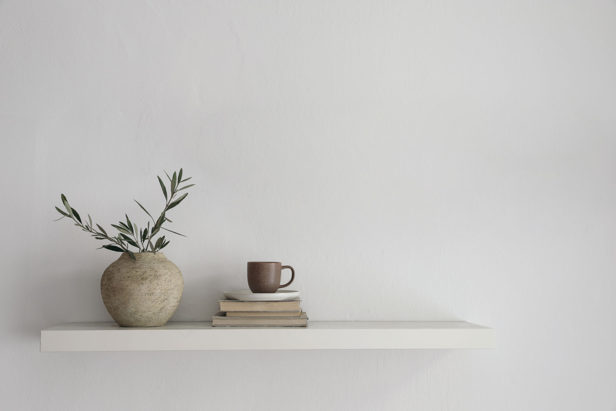 floating shelves decor