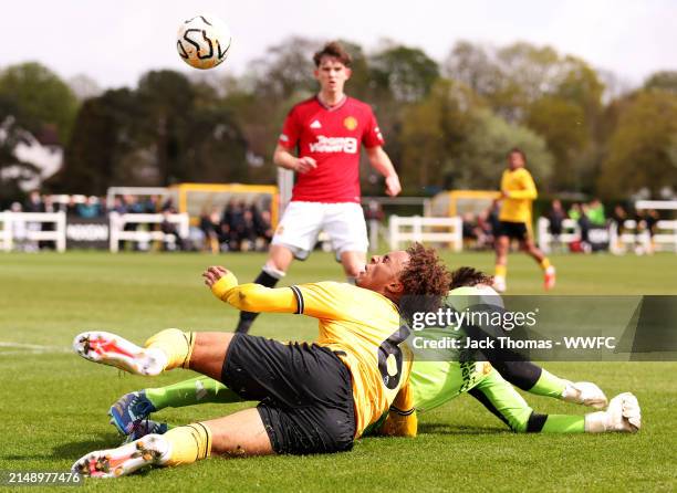 Lennon Patterson of Wolverhampton Wanderers collides during the U18 Premier League North match between Wolverhampton Wanderers and Manchester United...