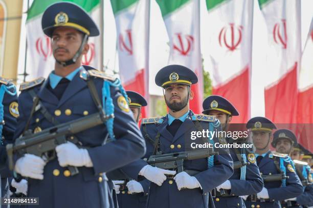 Waheed Iran 5,585 Iranian Soldier Stock Photos, High-Res Pictures, and Images ...