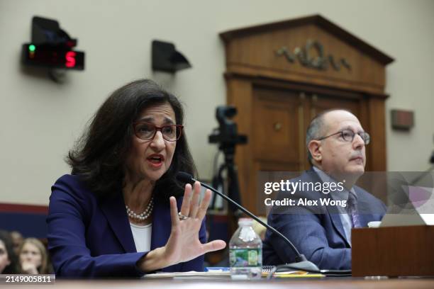 Schizer 2,078 Dean Of Columbia Stock Photos, High-Res Pictures, and Images ...