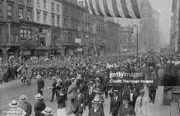 Kilties in New York, July 1917. Canadian Highlander soldiers and band marching in New York City. The Highlander regiments were in the United States...