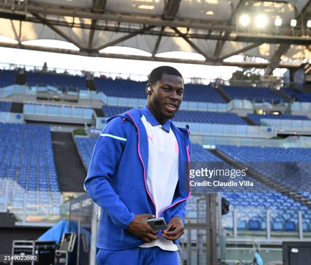 Yunus Musah of AC Milan looks on during a pitch inspection before the UEFA Europa League 2023/24 quarter-final second leg training and press...