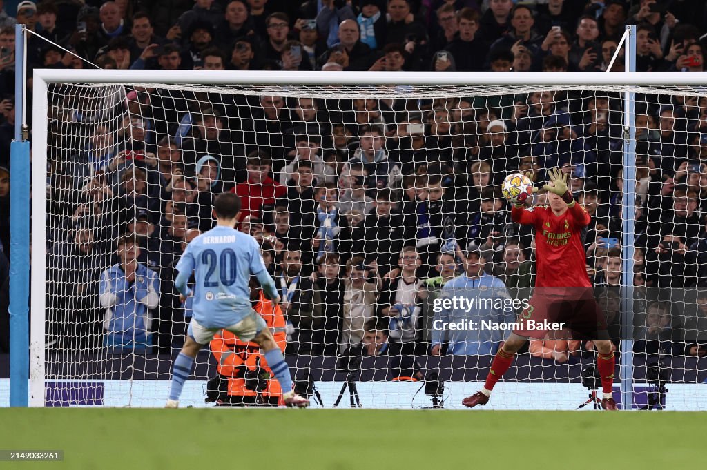 Manchester City fans obstruct their own player during penalties: 'It's a disgrace'