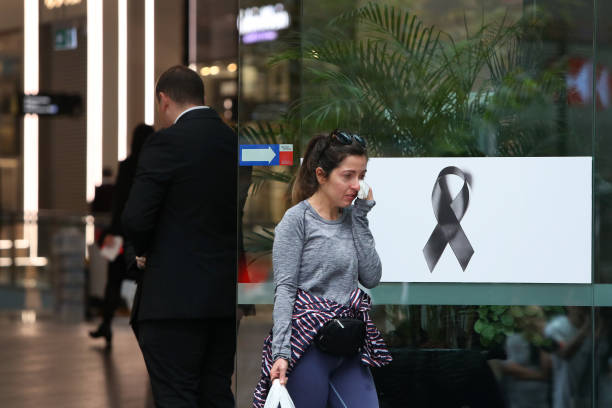 AUS: Community Welcomed To Sydney Shopping Centre To Reflect Following Stabbing Attack