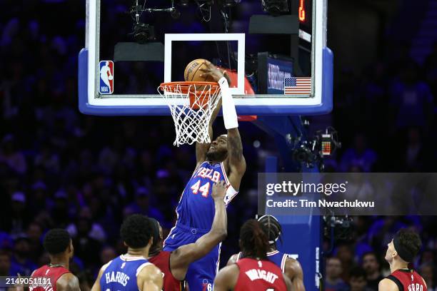 Paul Reed of the Philadelphia 76ers dunks during the fourth quarter against the Miami Heat during the Eastern Conference Play-In Tournament at the...