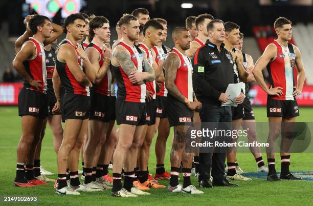 The Saints are seen after they were defeated by the Bulldogs during the round six AFL match between St Kilda Saints and Western Bulldogs at Marvel...