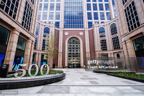 500 boylston street building - back bay - boston massachusetts - number 500 stock pictures, royalty-free photos & images