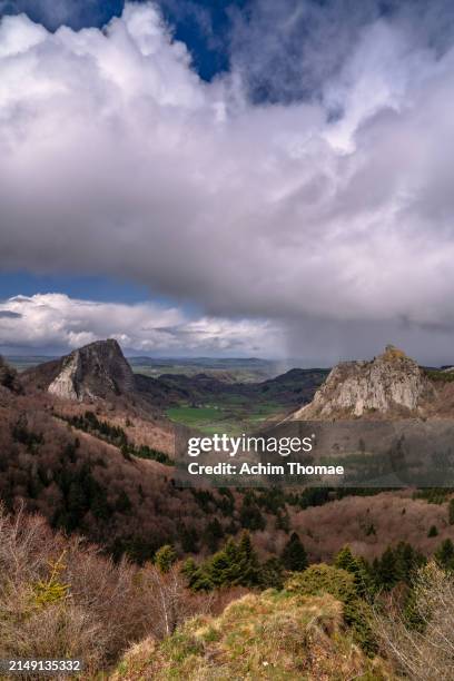 scenic auvergne volcanic landscape, haute auvergne, france, europe - auvergne stock pictures, royalty-free photos & images